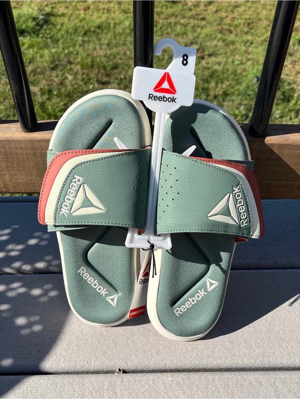 Reebok Delta Flow Women Slide Sandals Green Adjustable Strap Memory Foam Size 8